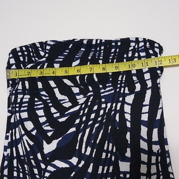 Tube top with built-in bra with geometric print - Picture 4 of 7